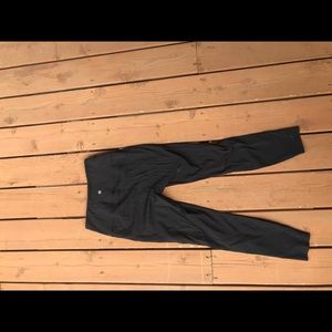 Black Lululemon leggings